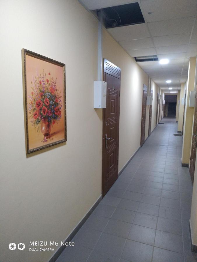 Студия На Французском Бульваре 36 Charkov Buitenkant foto